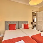 Almirante 3-four Bedrooms Apartmán *