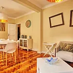 Almirante 3-four Bedrooms Lisbon