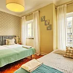 Apartment Almirante 3-four Bedrooms *