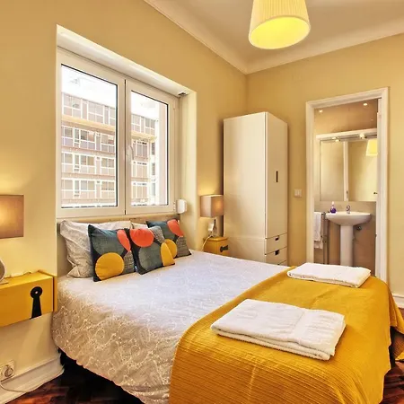 アパート Almirante 3-four Bedrooms *
