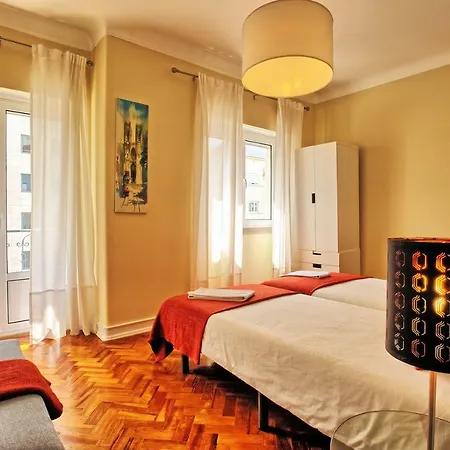 Almirante 3-four Bedrooms *