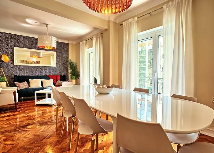 Almirante 3-four Bedrooms