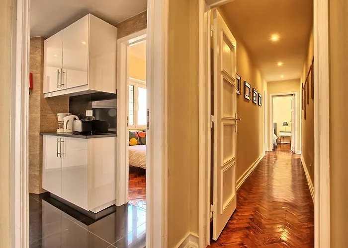 Almirante 3-four Bedrooms Лісабон