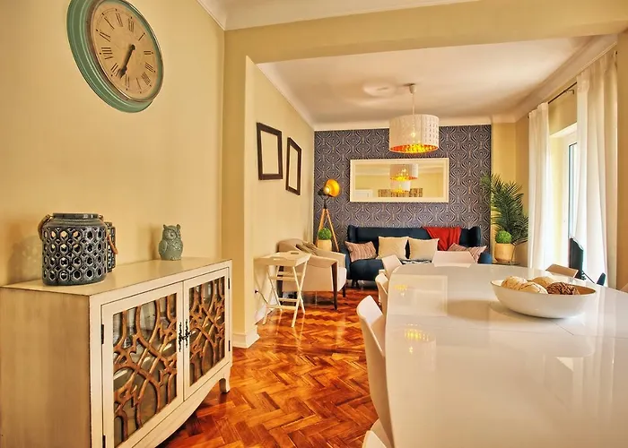 Апартаменти Almirante 3-four Bedrooms