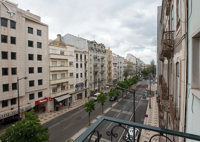 Almirante 3-four Bedrooms * Лісабон