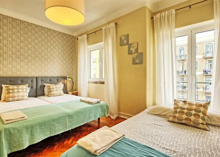 Апартаменти Almirante 3-four Bedrooms *