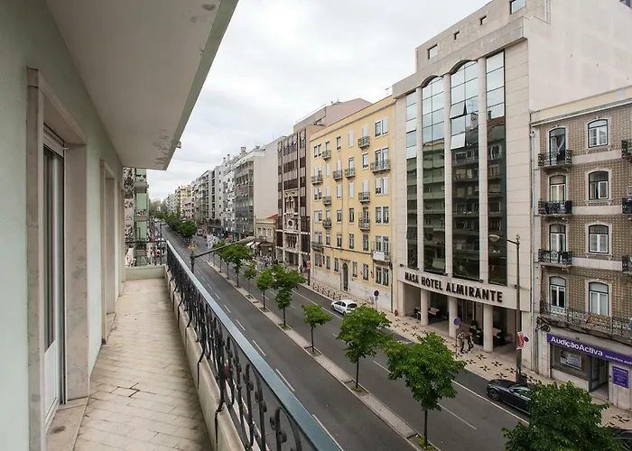 Almirante 3-four Bedrooms