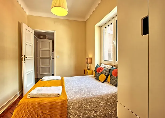 Апартаменти Almirante 3-four Bedrooms Лісабон