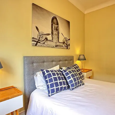 Almirante 3-four Bedrooms Apartament Lizbona