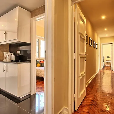 Almirante 3-four Bedrooms Lizbona